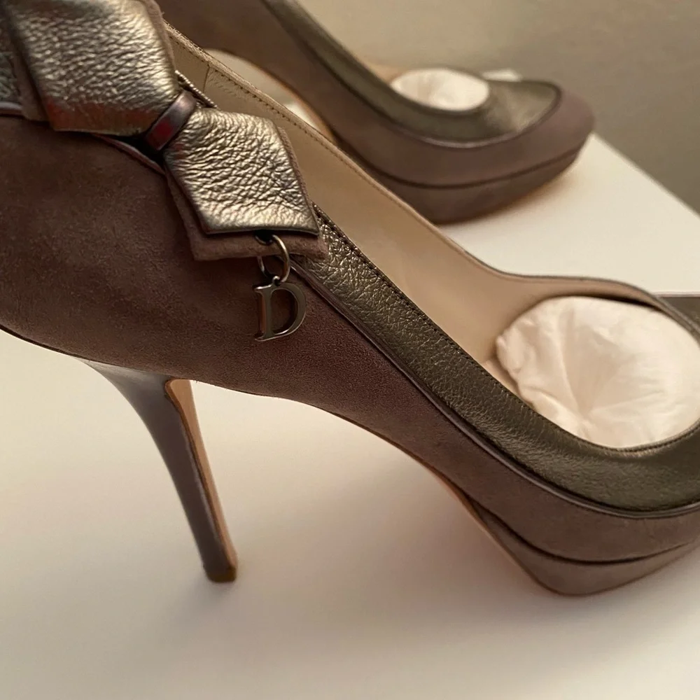 Dior Deco Dorsay Pump In Stone. New In Box. 100% Authentic